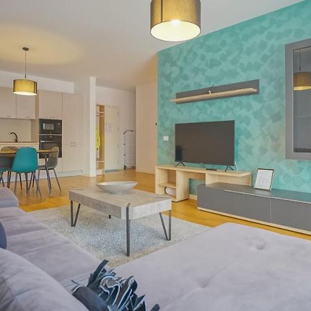 Downtown Premium Apartments ブラショフ エクステリア 写真