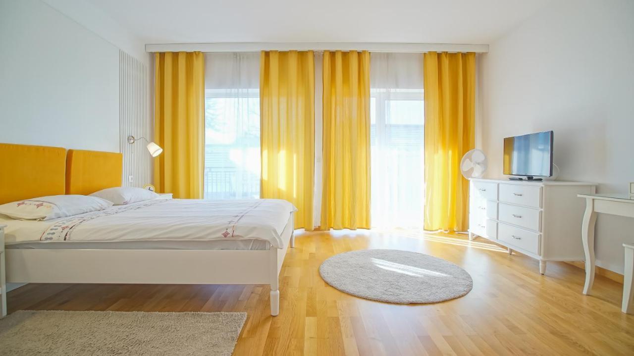 Downtown Premium Apartments ブラショフ エクステリア 写真