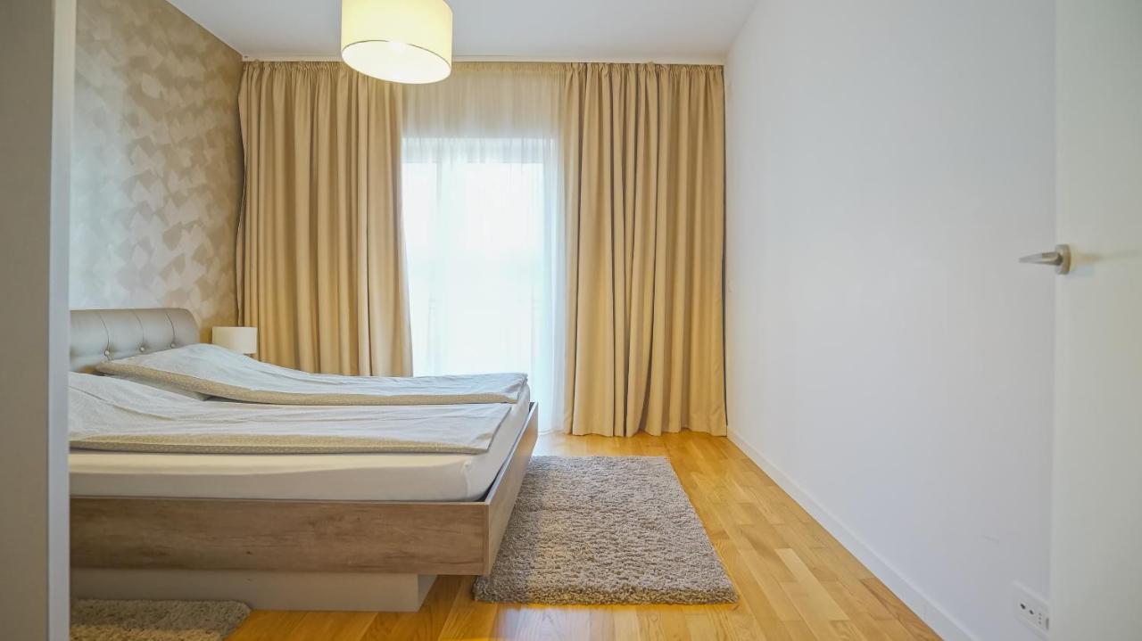 Downtown Premium Apartments ブラショフ エクステリア 写真