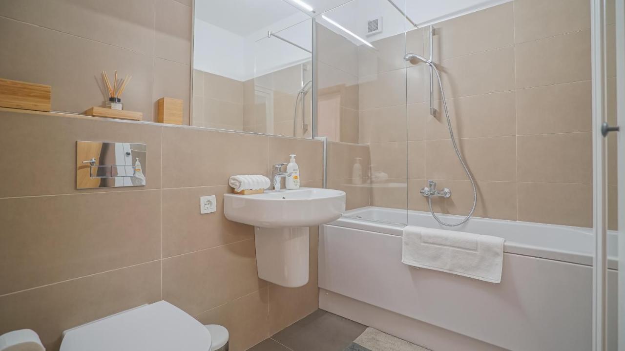 Downtown Premium Apartments ブラショフ エクステリア 写真