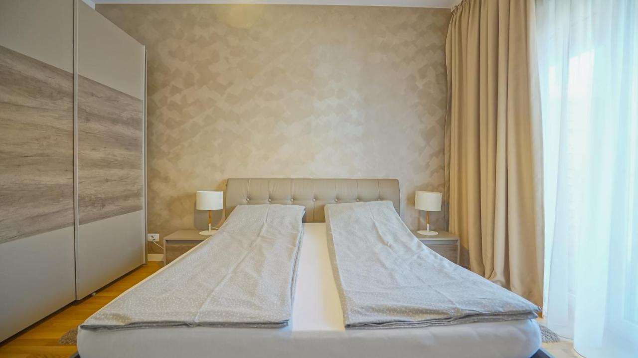 Downtown Premium Apartments ブラショフ エクステリア 写真